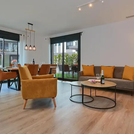 Essential By Aguilarent شقة